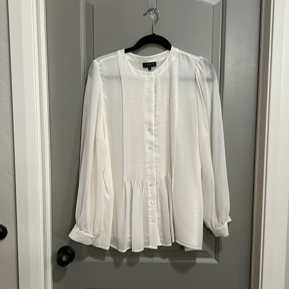 Beautiful blouse. New with tags